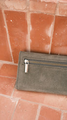 Flip Wallet - DENYA - Olive - collab zürich