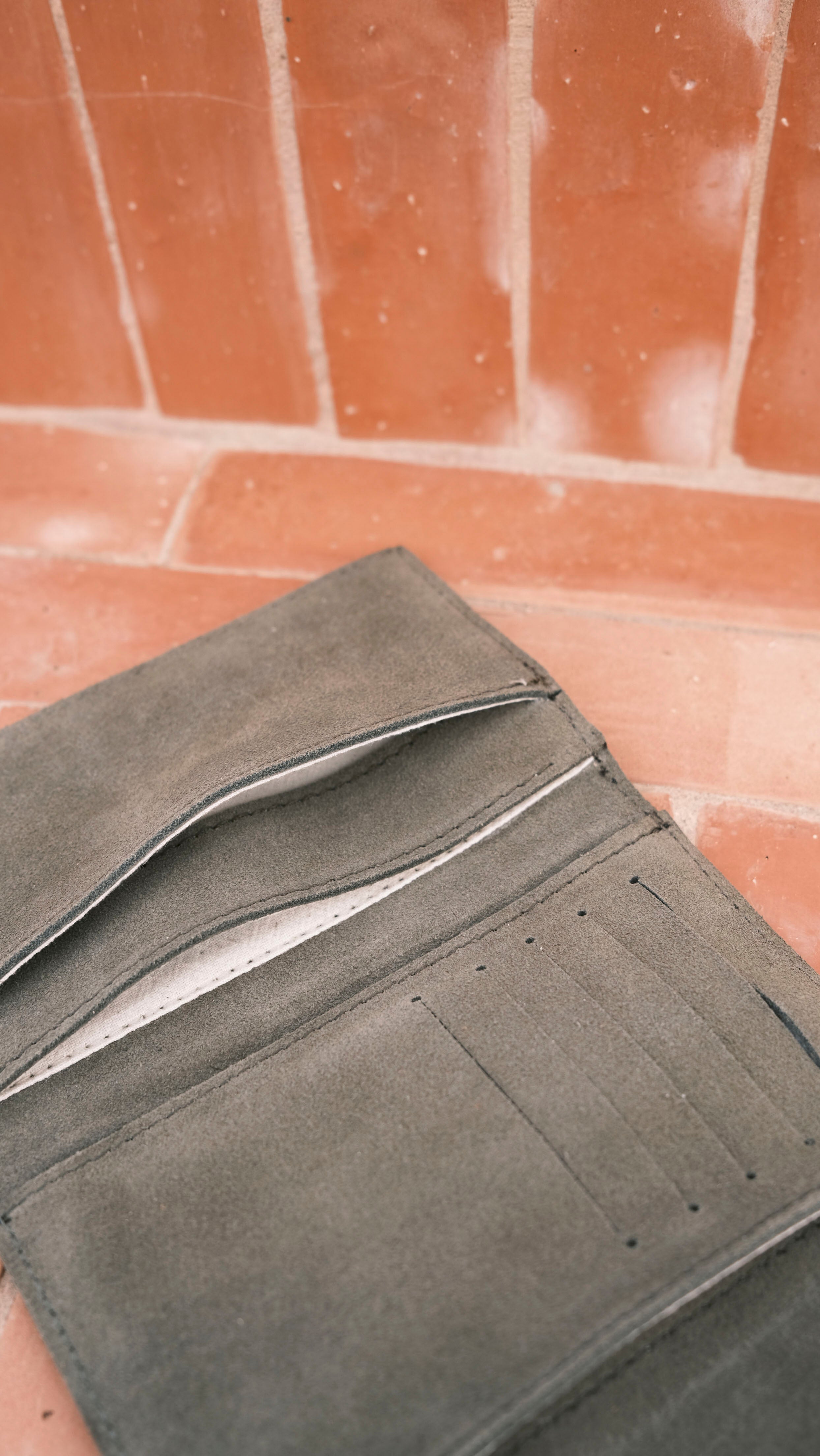 Flip Wallet - DENYA - Olive - collab zürich