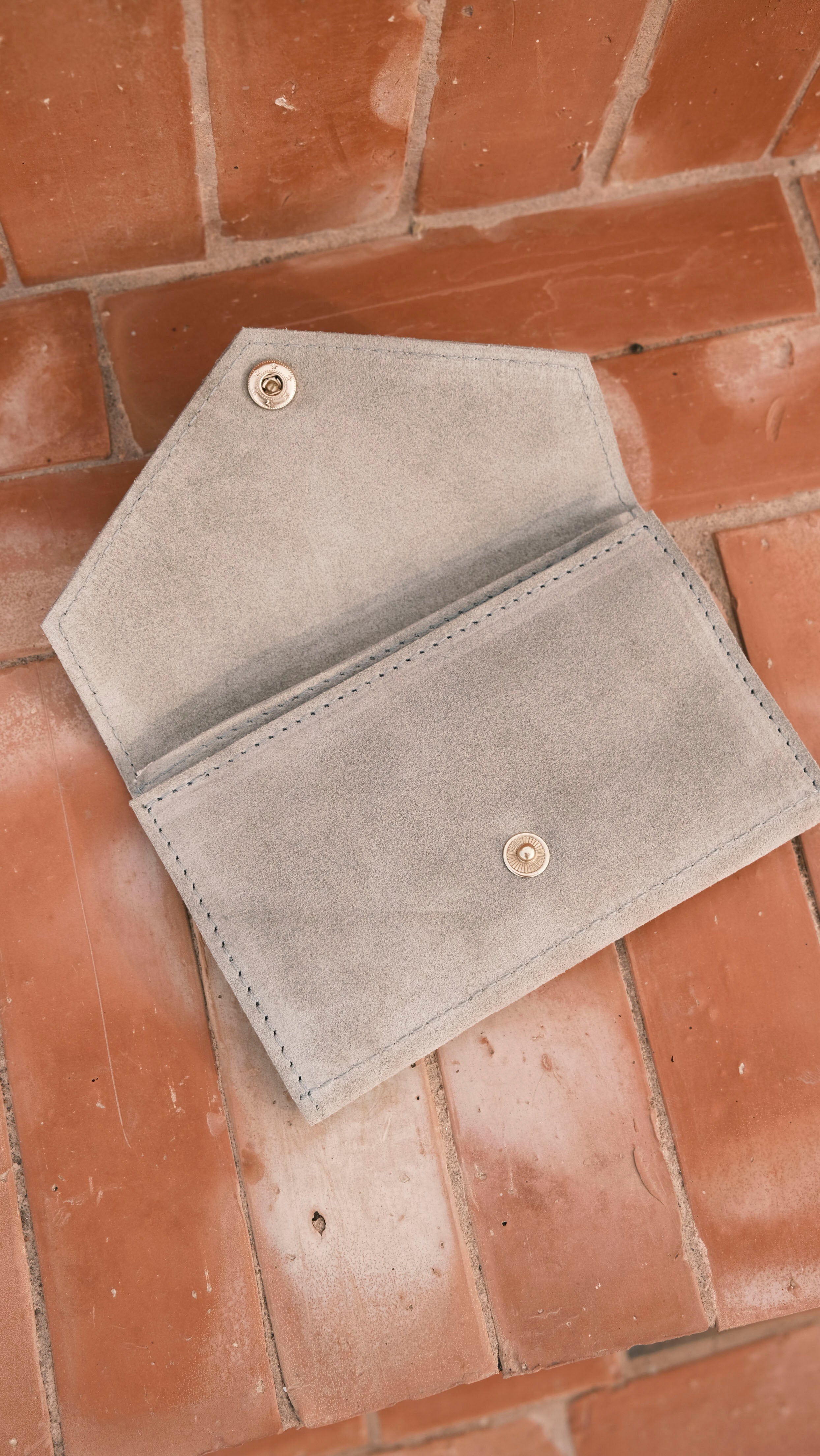 Flip Wallet - DENYA - Taupe - collab zürich