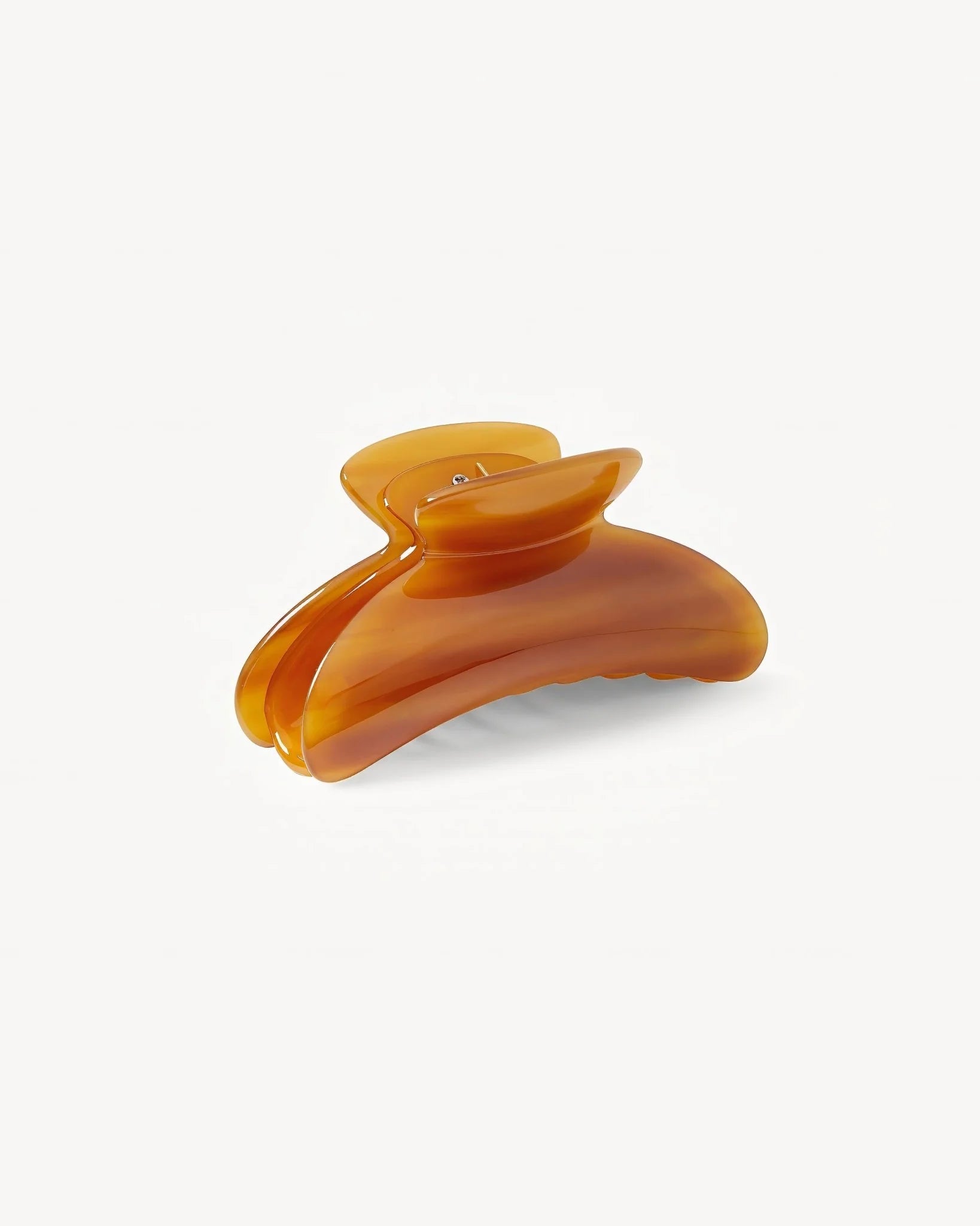 grande heirloom claw - cognac - collab zürich