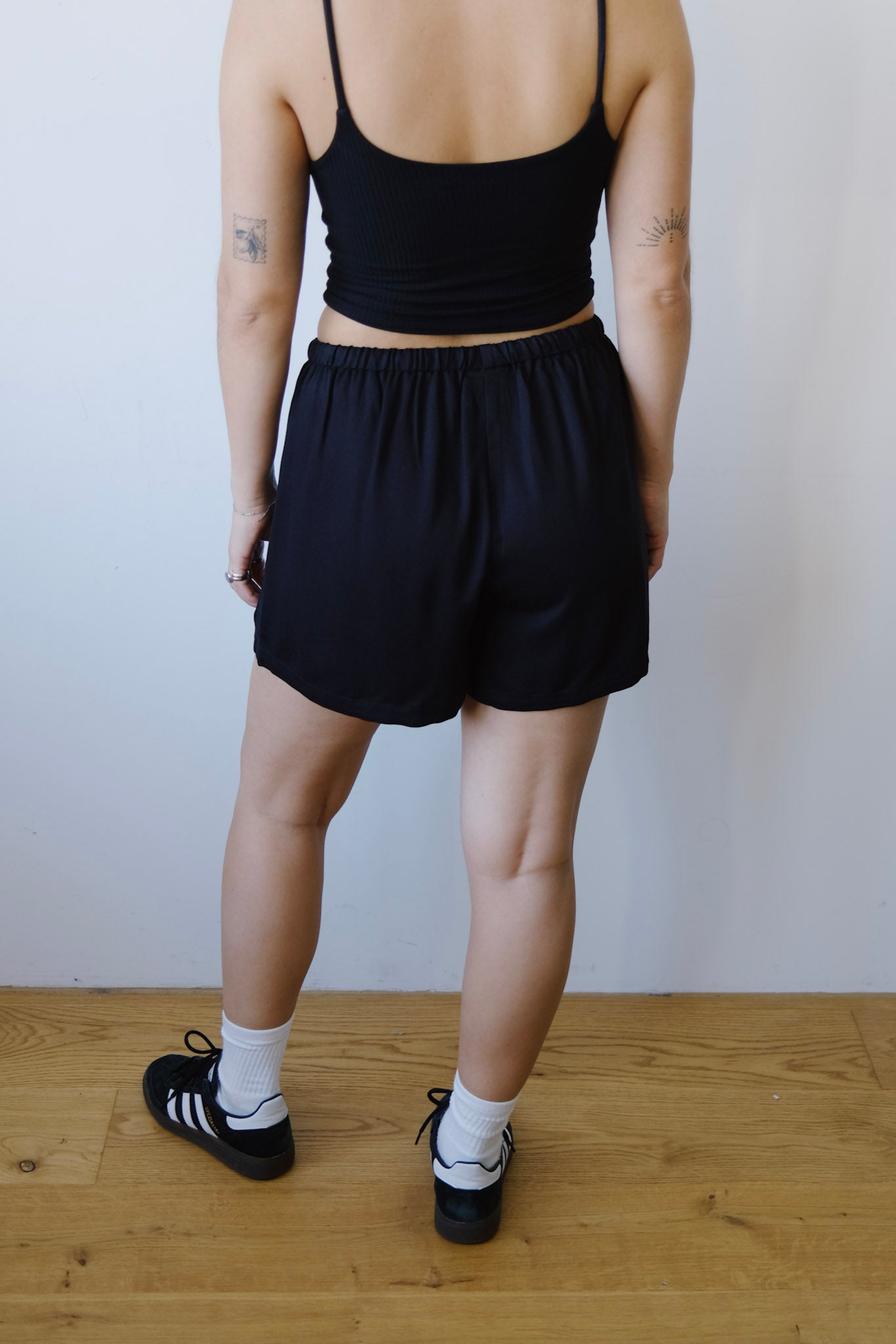 Tencel Shorts - Lov - Black - collab zürich