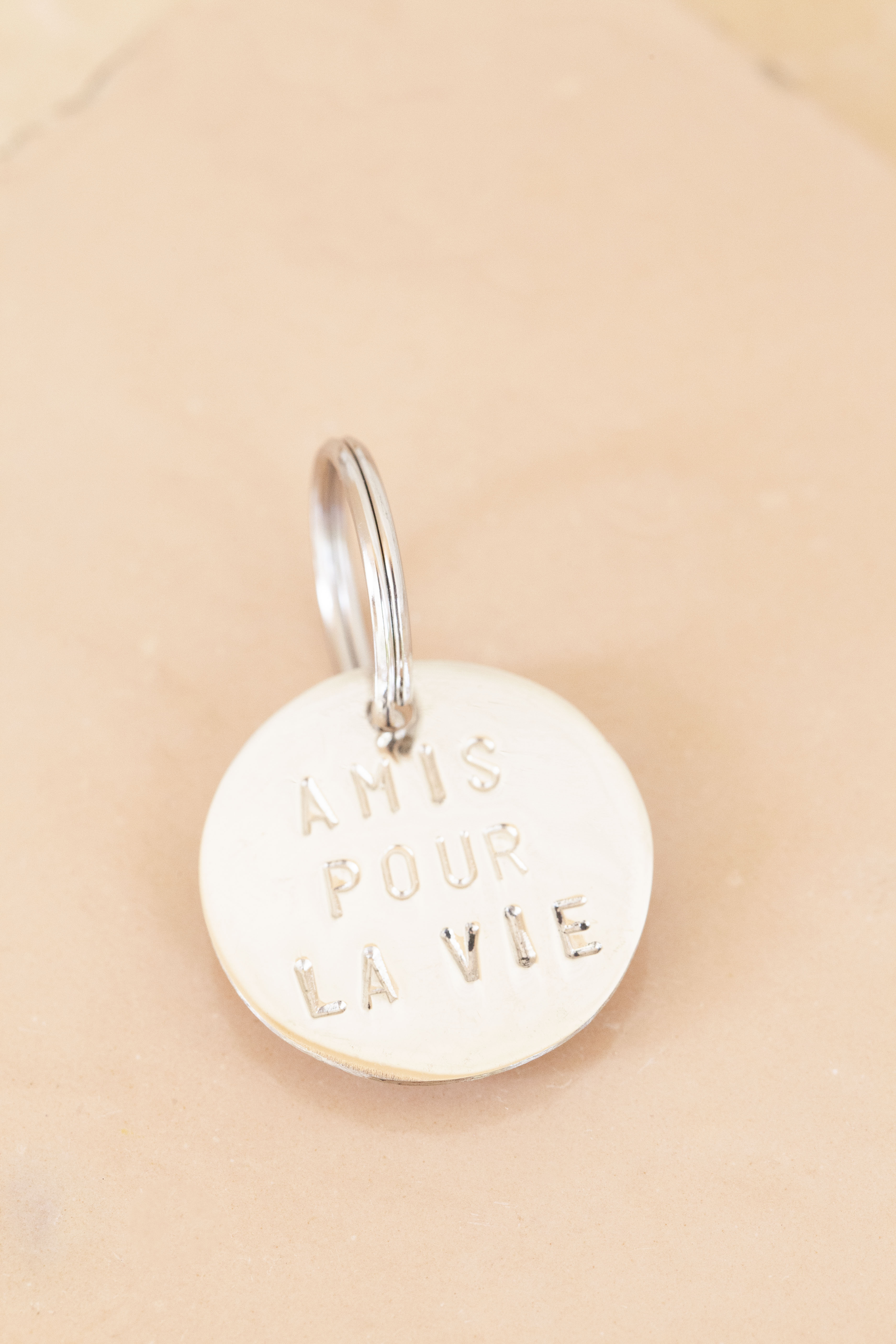 key tag - mini - amis pour la vie (charity project) - collab zürich