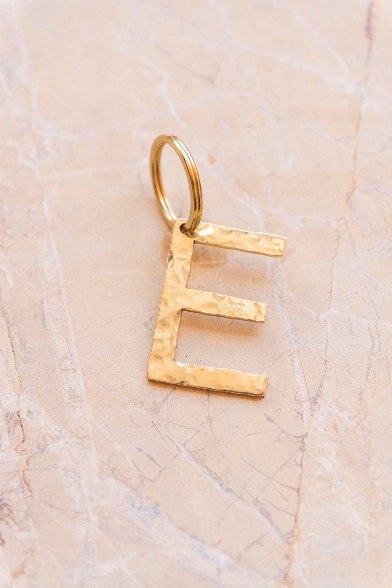 letter pendant - ISMI - "E" - collab zürich