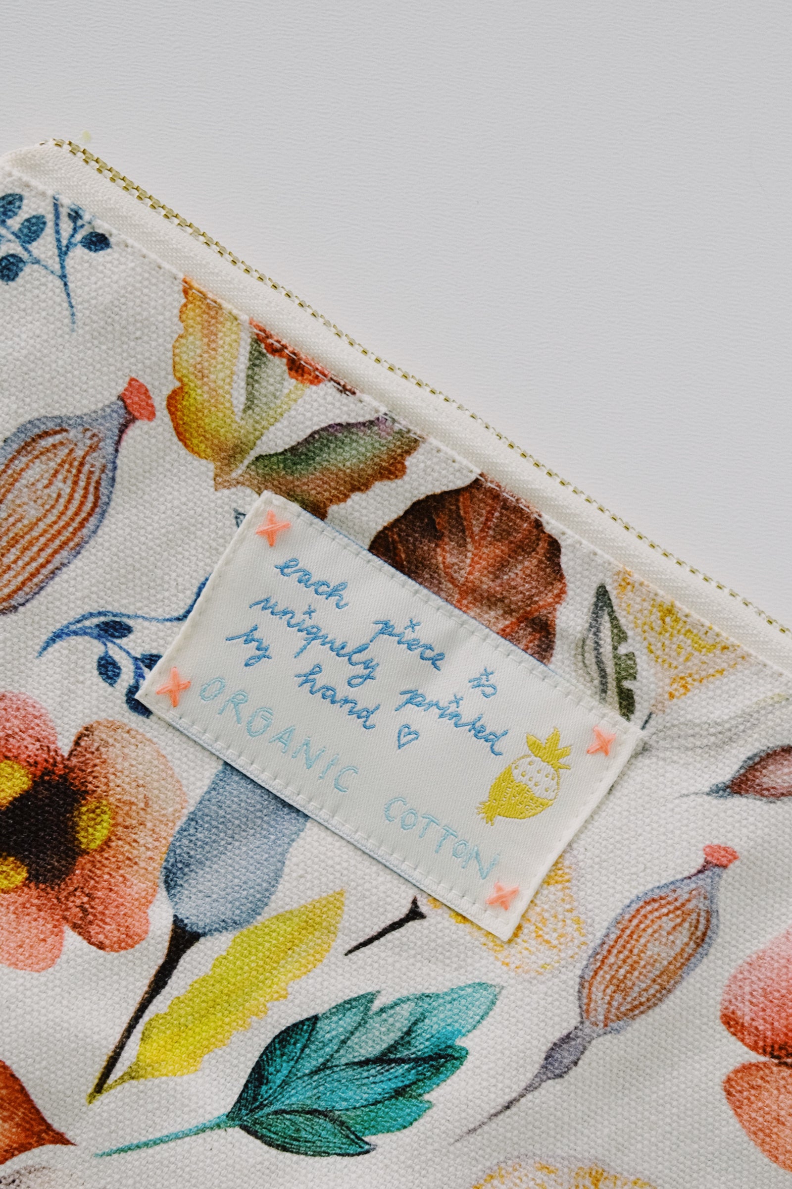 pouch - mini my secret garden - organic cotton - collab zürich
