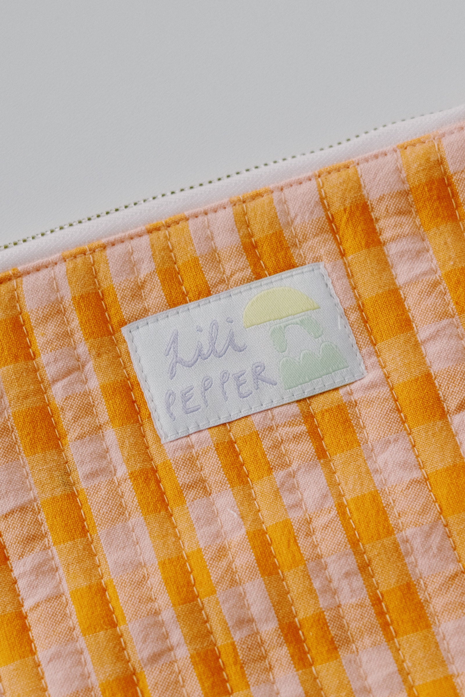 pouch - orange check - quilted - collab zürich