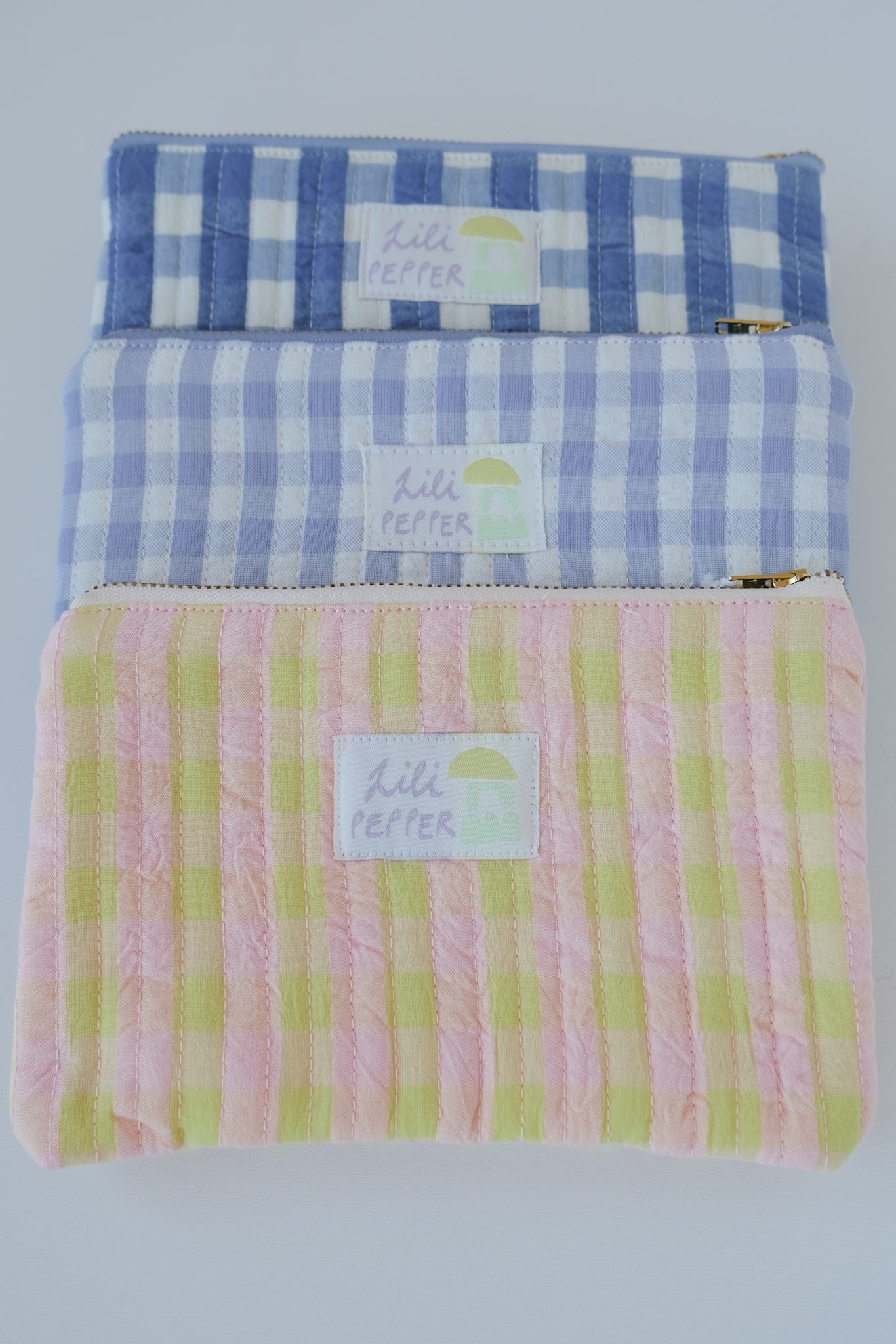pouch - blue check - quilted - collab zürich