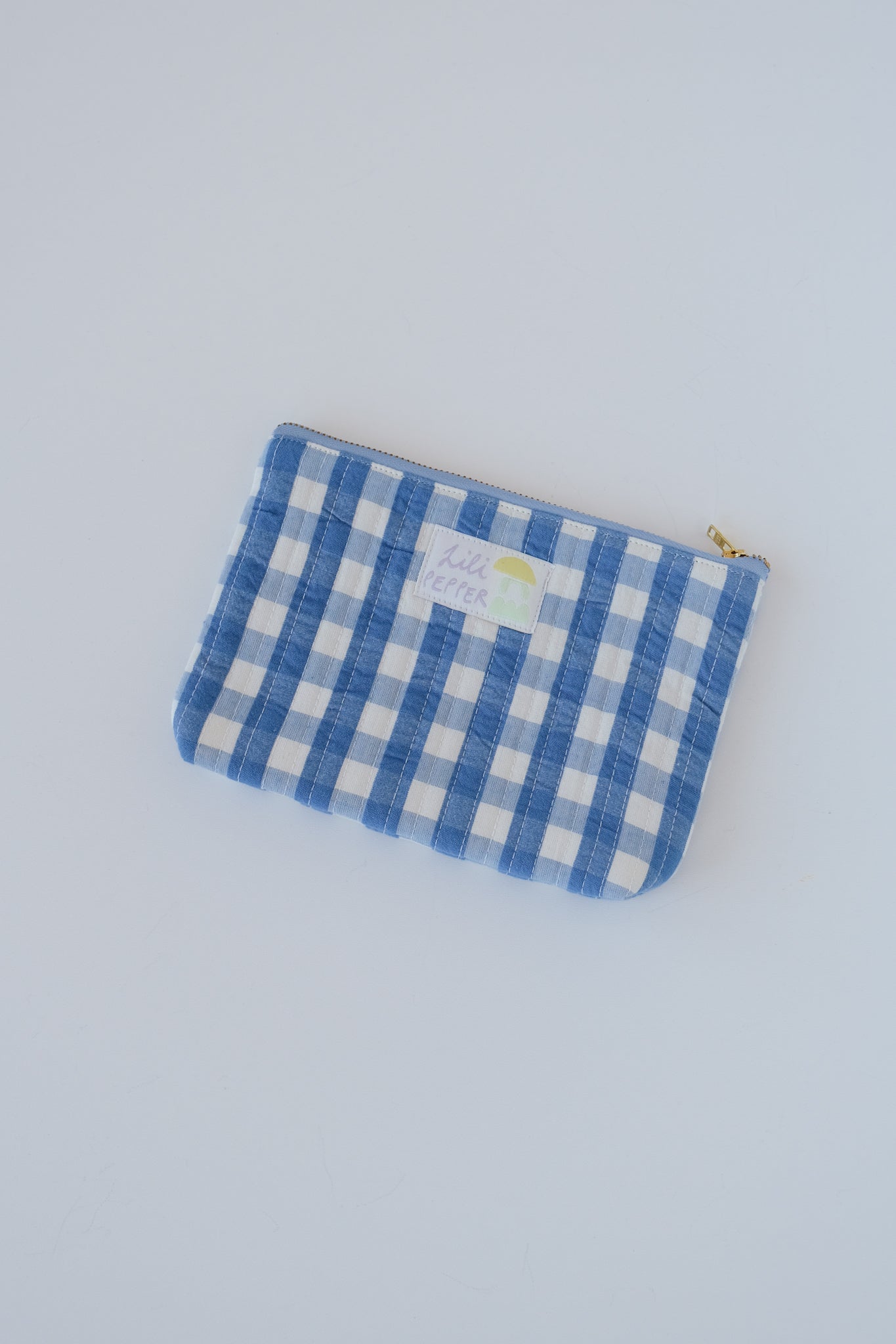 pouch - blue check - quilted - collab zürich