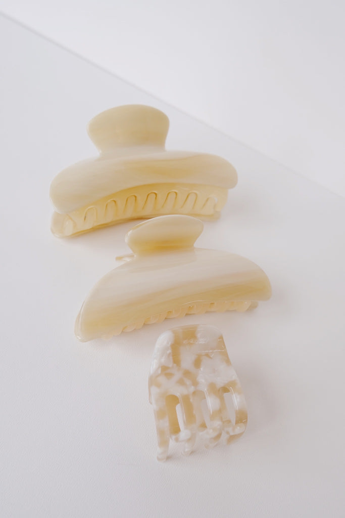 grande heirloom claw - alabaster - collab zürich