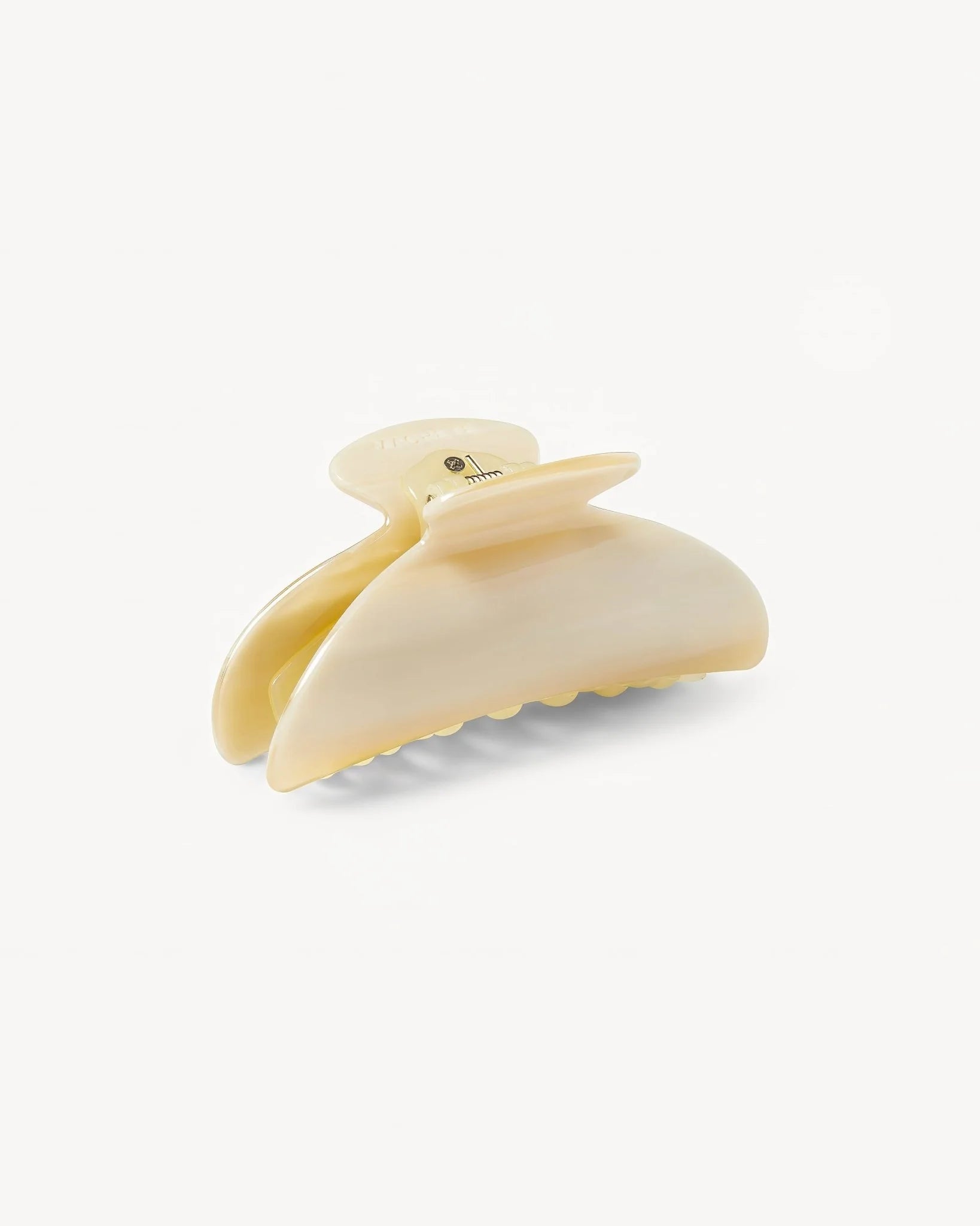 midi heirloom claw - alabaster - collab zürich