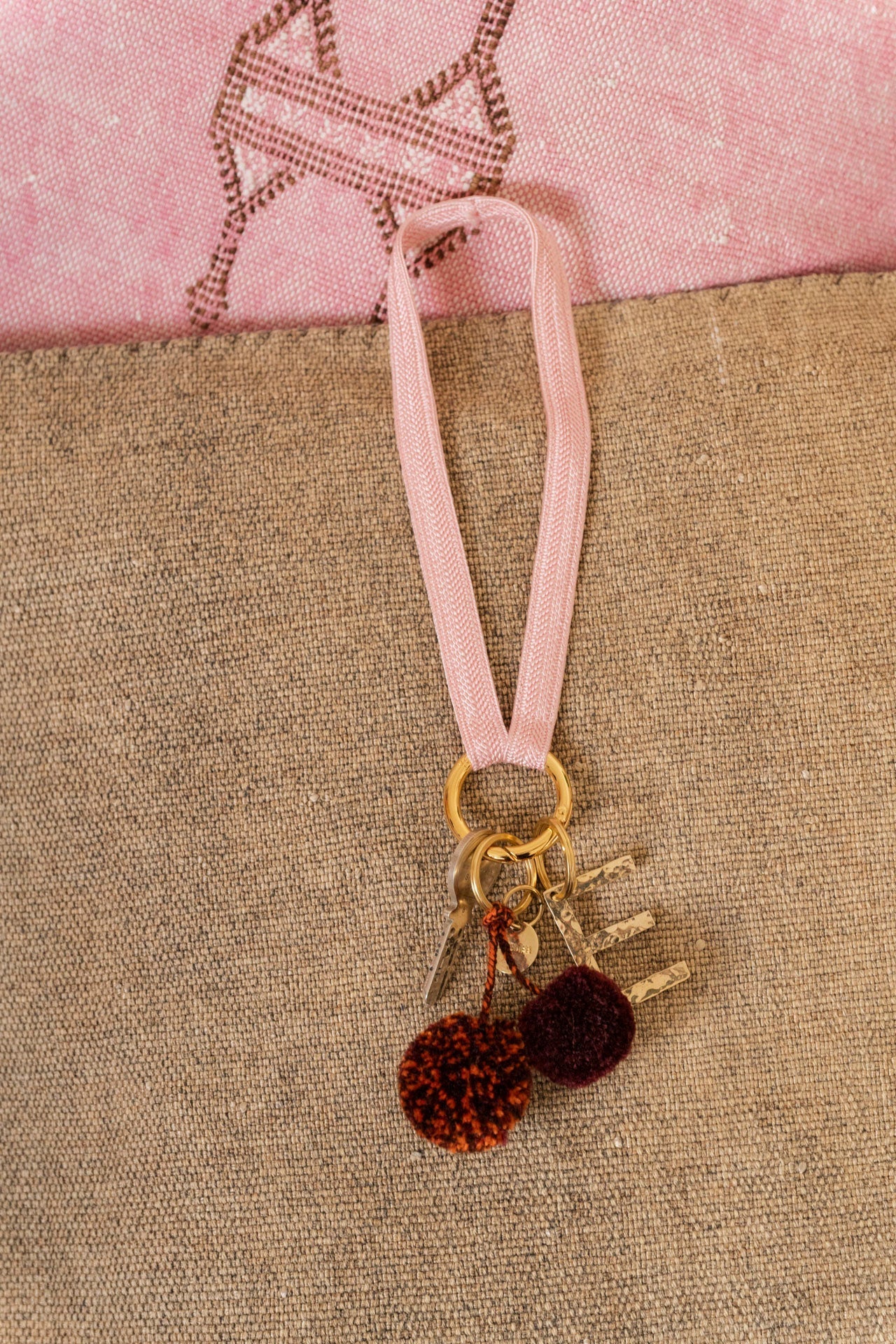 Pom Pom - KOURA - Bordeaux/orange/brown - collab zürich