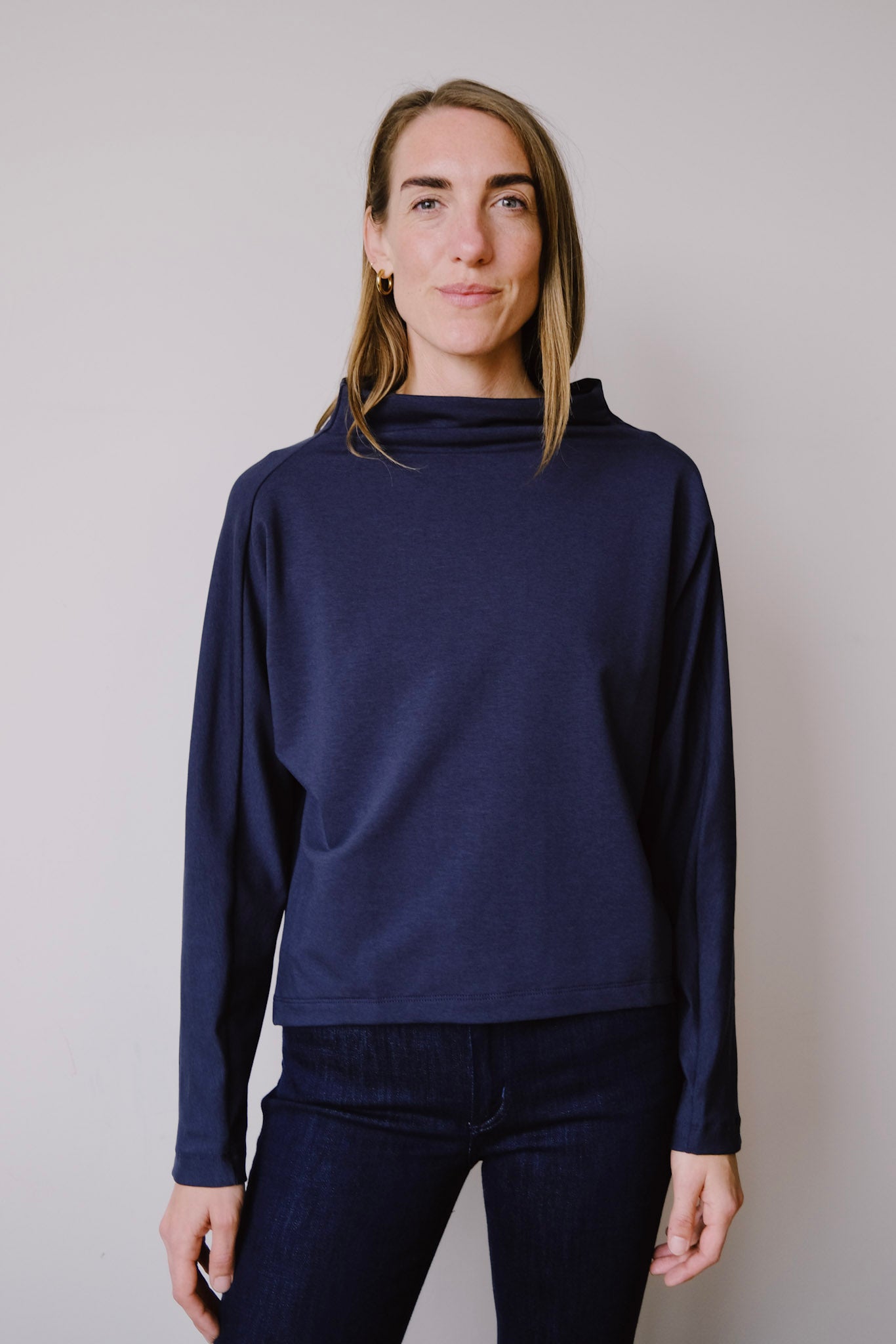 crop sweater formal blue note – collab zürich