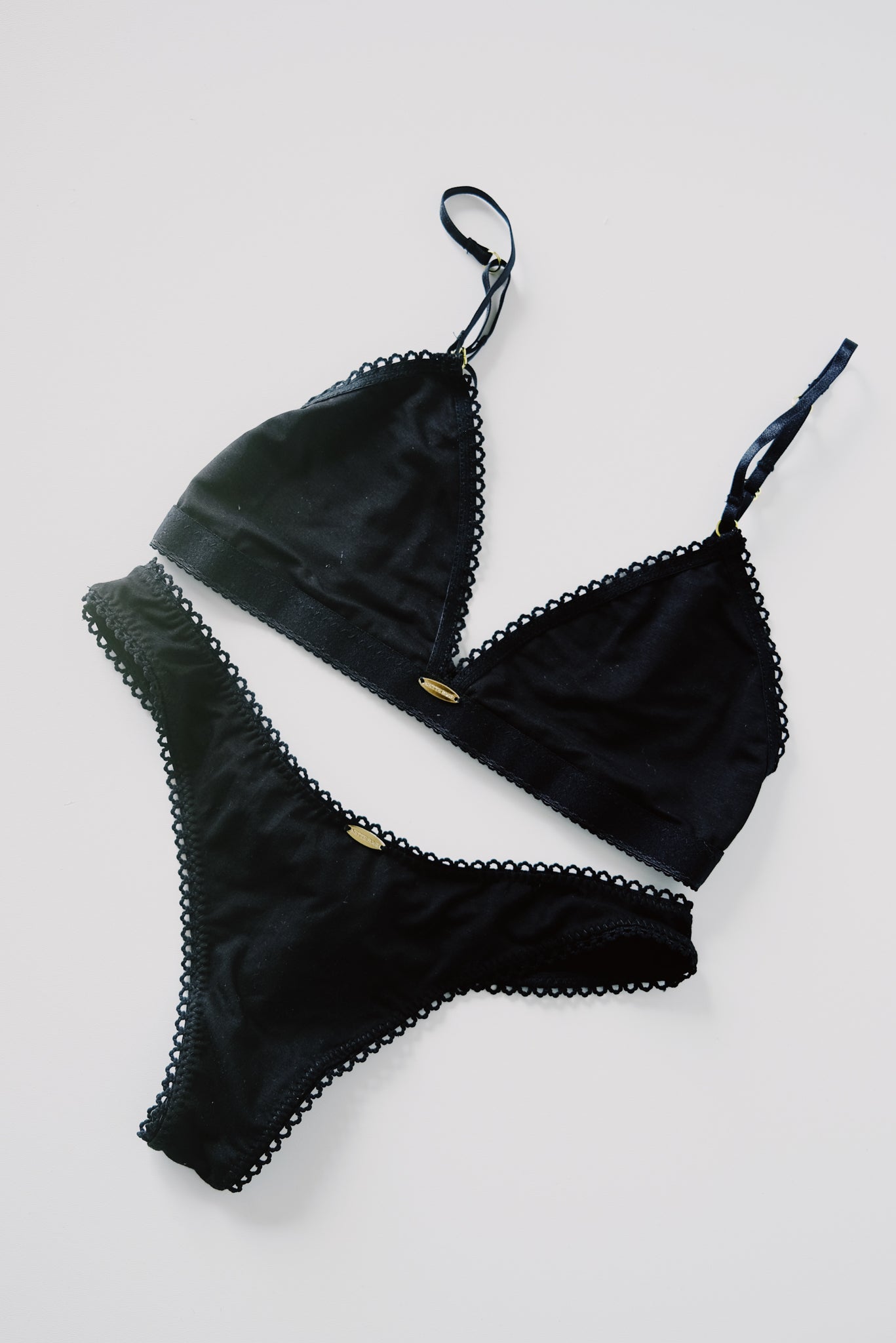 bamboo bralette - triangle - black - collab zürich