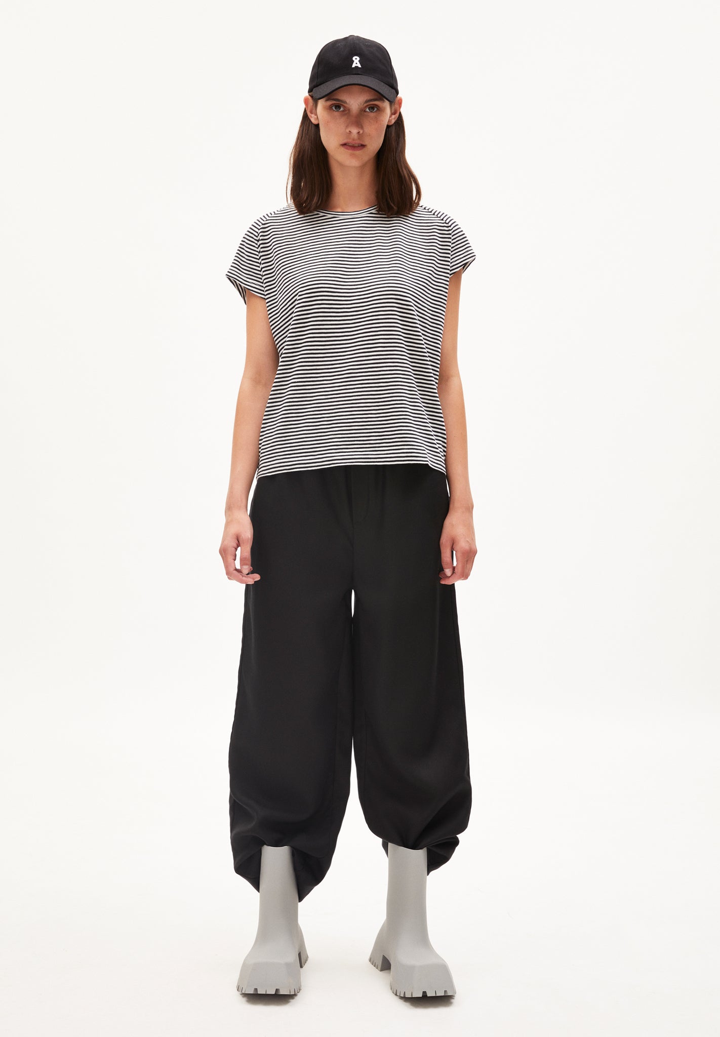 T-shirt - Slub Jersey striped - Black / Oatmilk - collab zürich