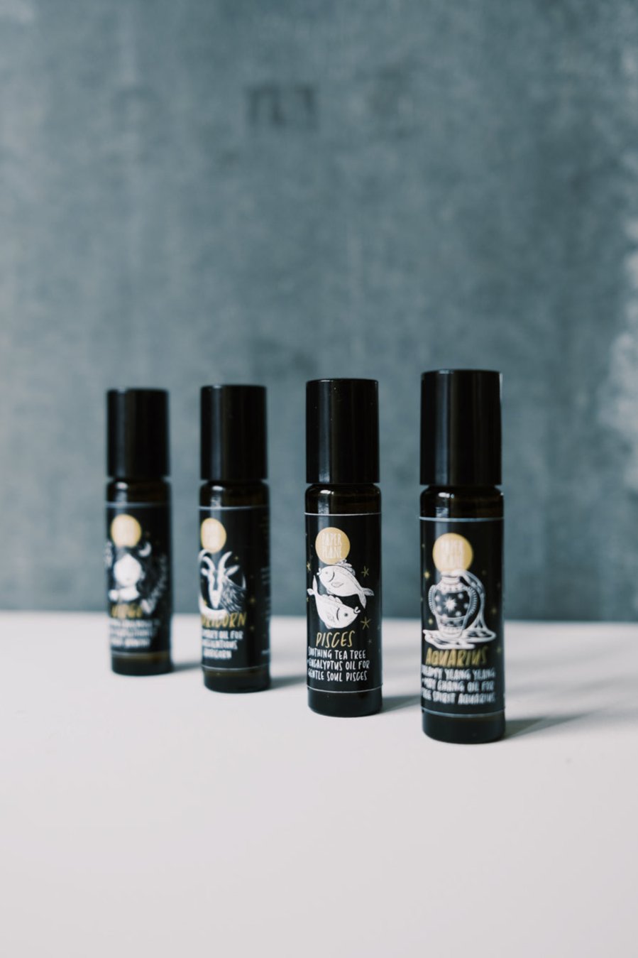 Aroma Oil Roller - Zodiac Signs - collab zürich