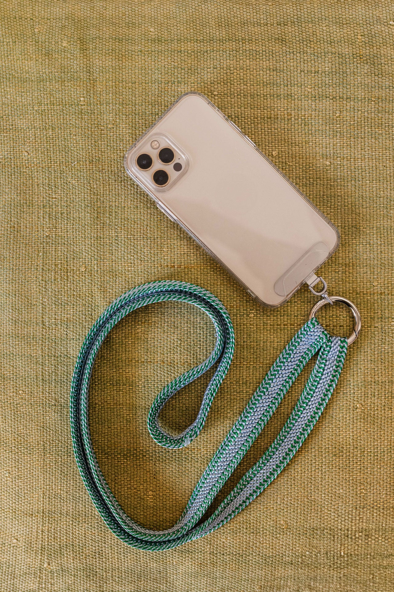 Phonechain Band - ZAHRA - Peppermint - collab zürich
