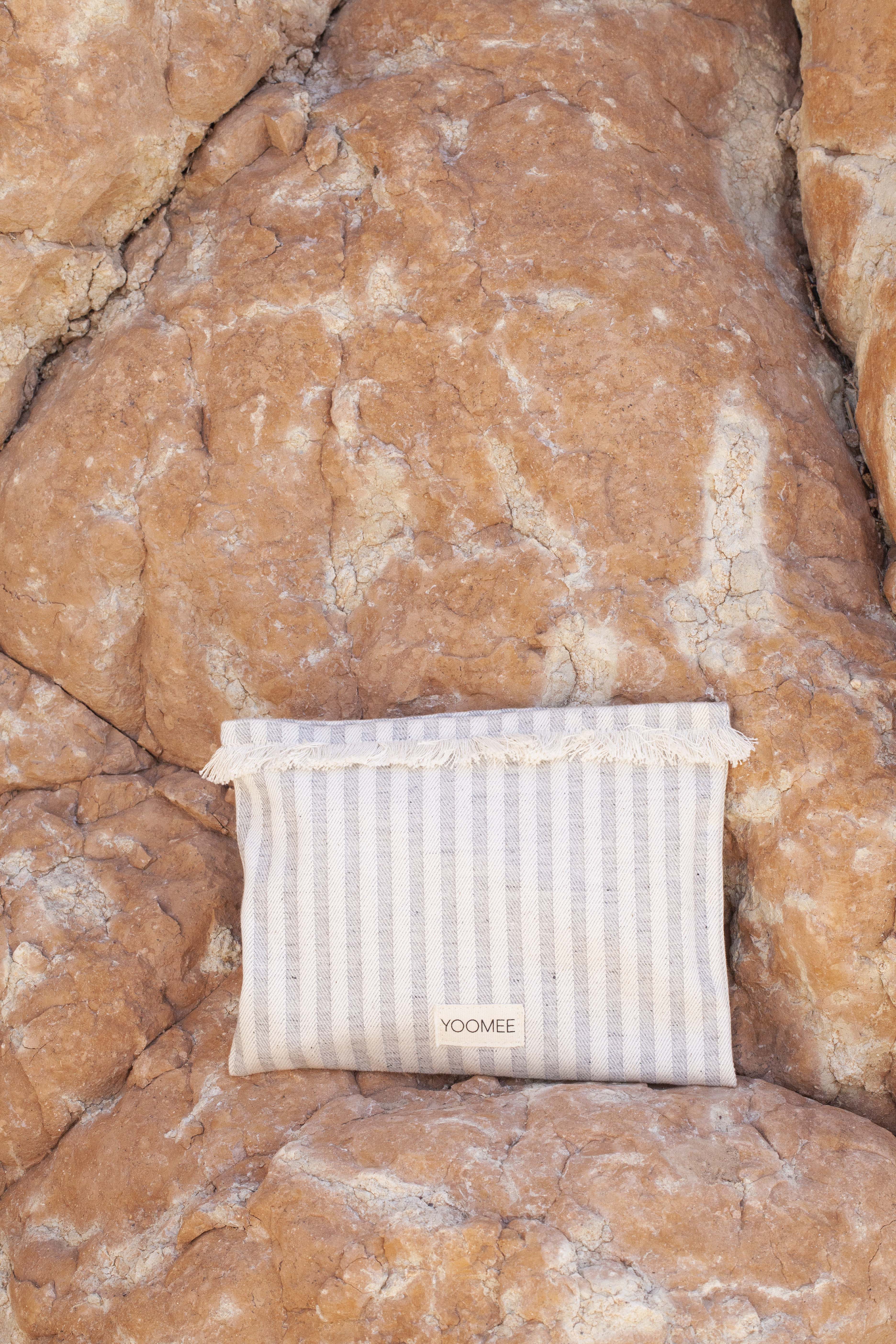 Pouch - NORA - Light grey stripes - collab zürich