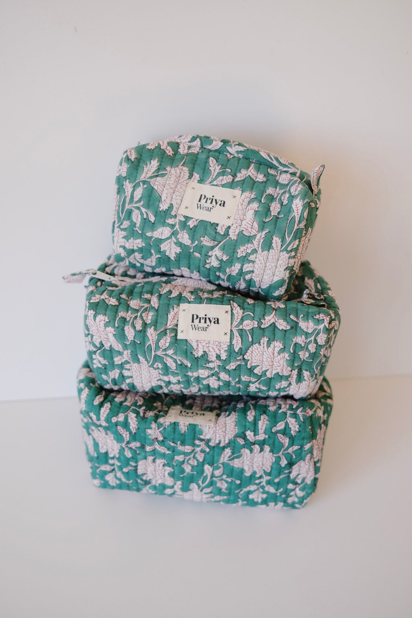 beauty bag - organic cotton - alpine - collab zürich