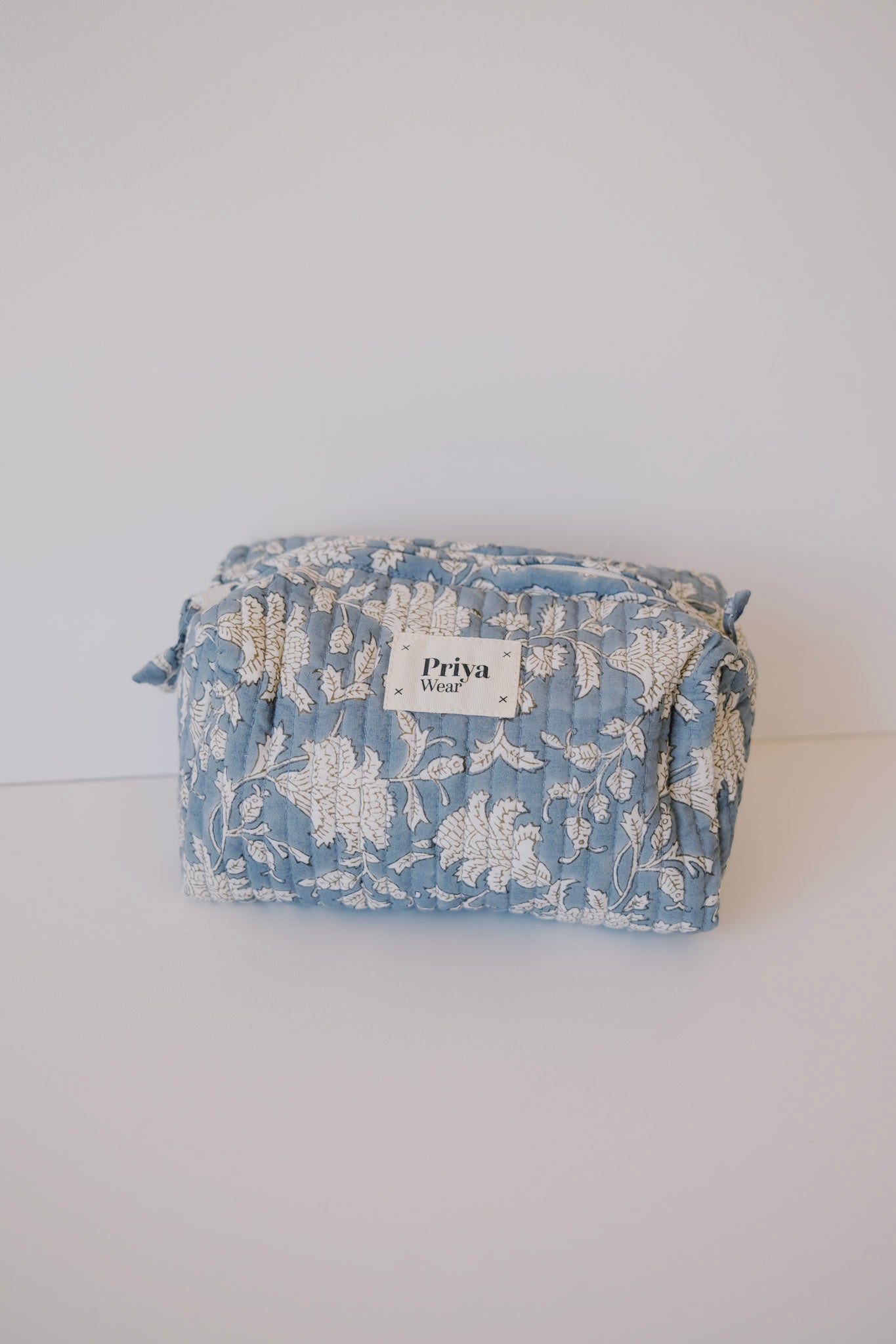 beauty bag - organic cotton - smoky blu - collab zürich