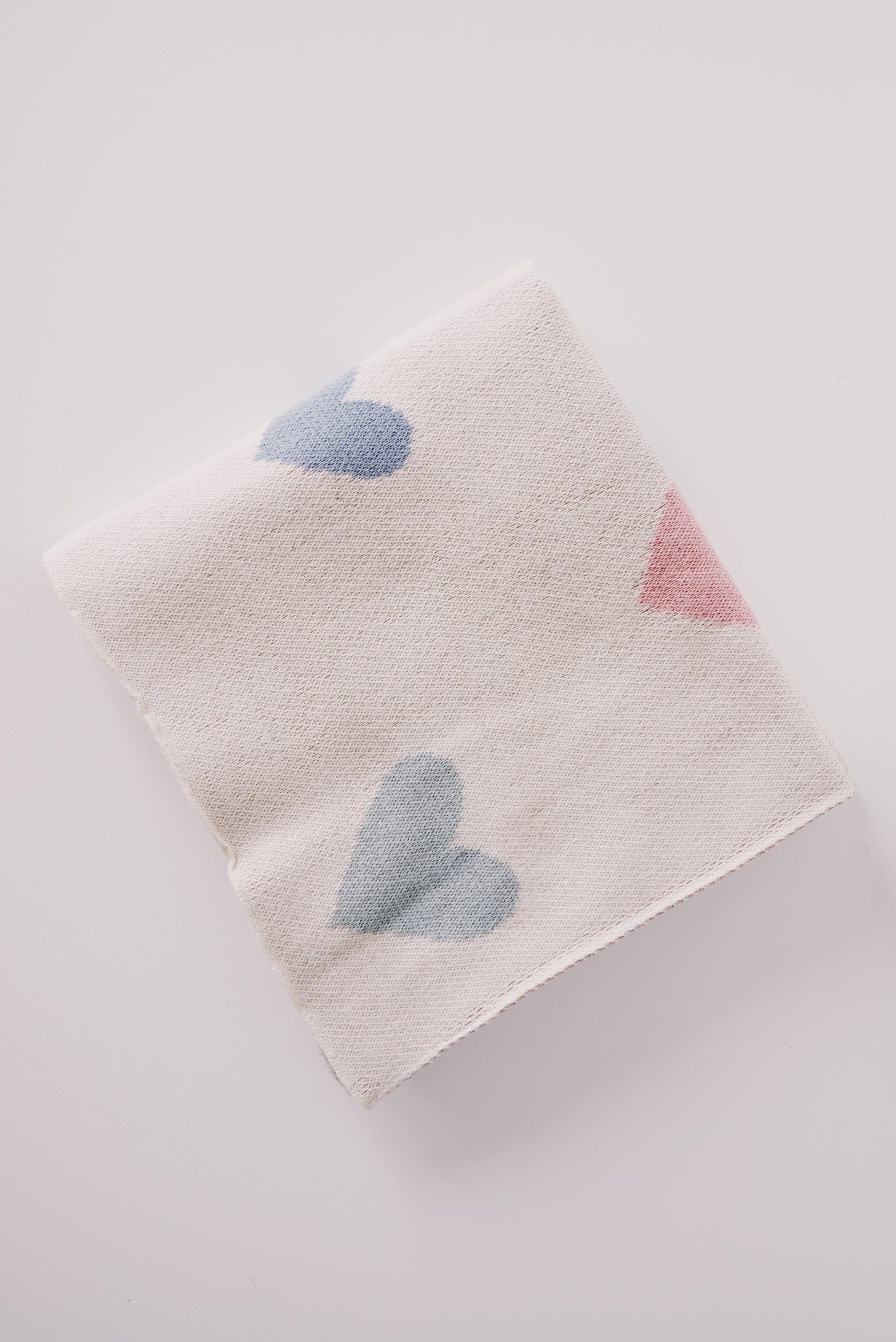 blanket - candy hearts - collab zürich