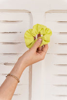 Scrunchie - MEDINA linen - neon - collab zürich