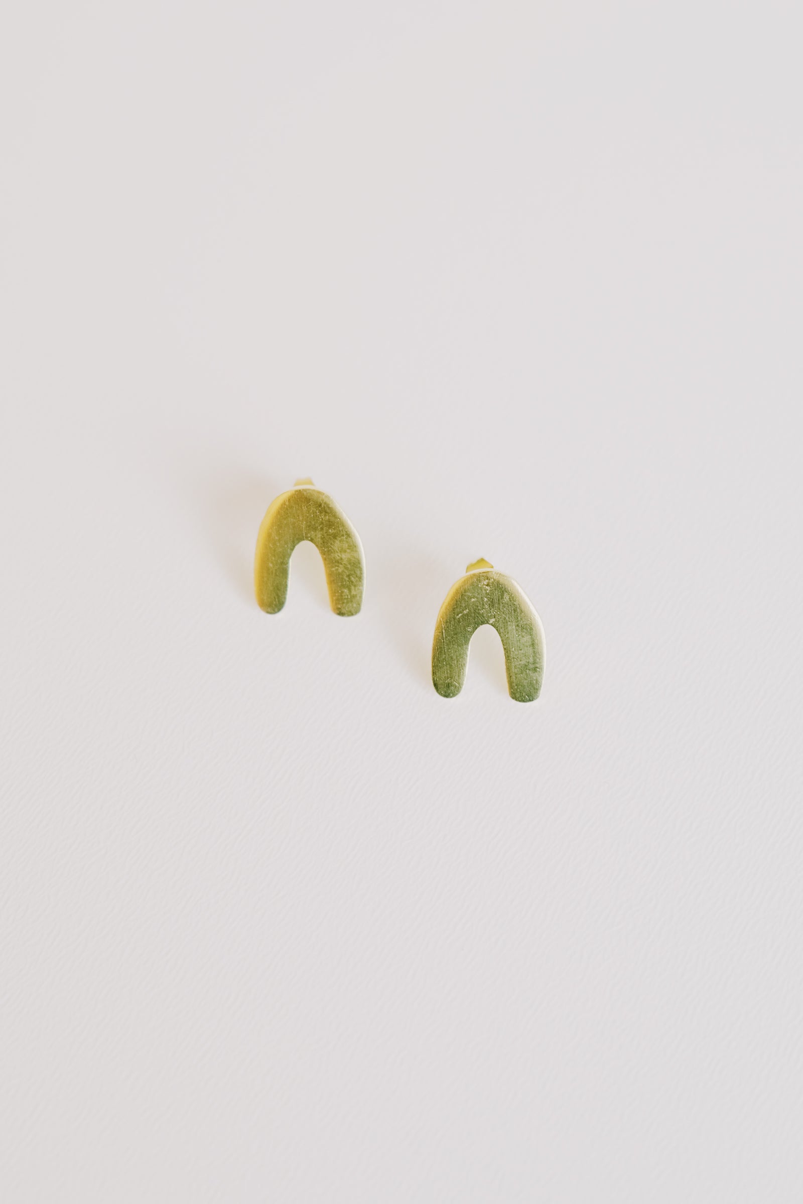 earring studs - brass - ivy - collab zürich