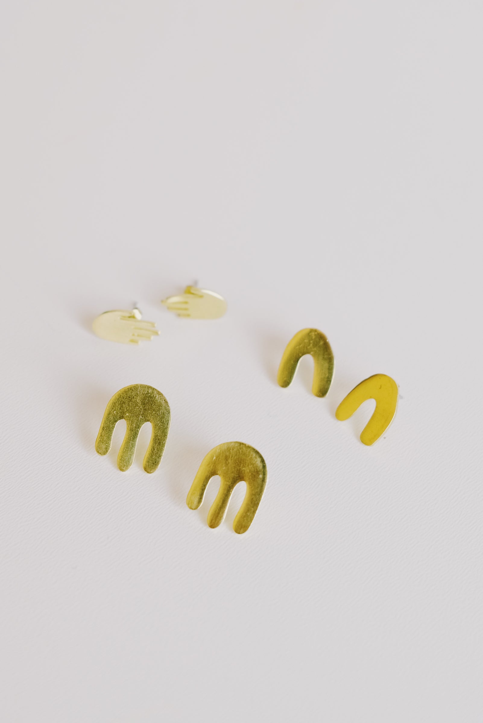 earring studs - brass - ivy - collab zürich