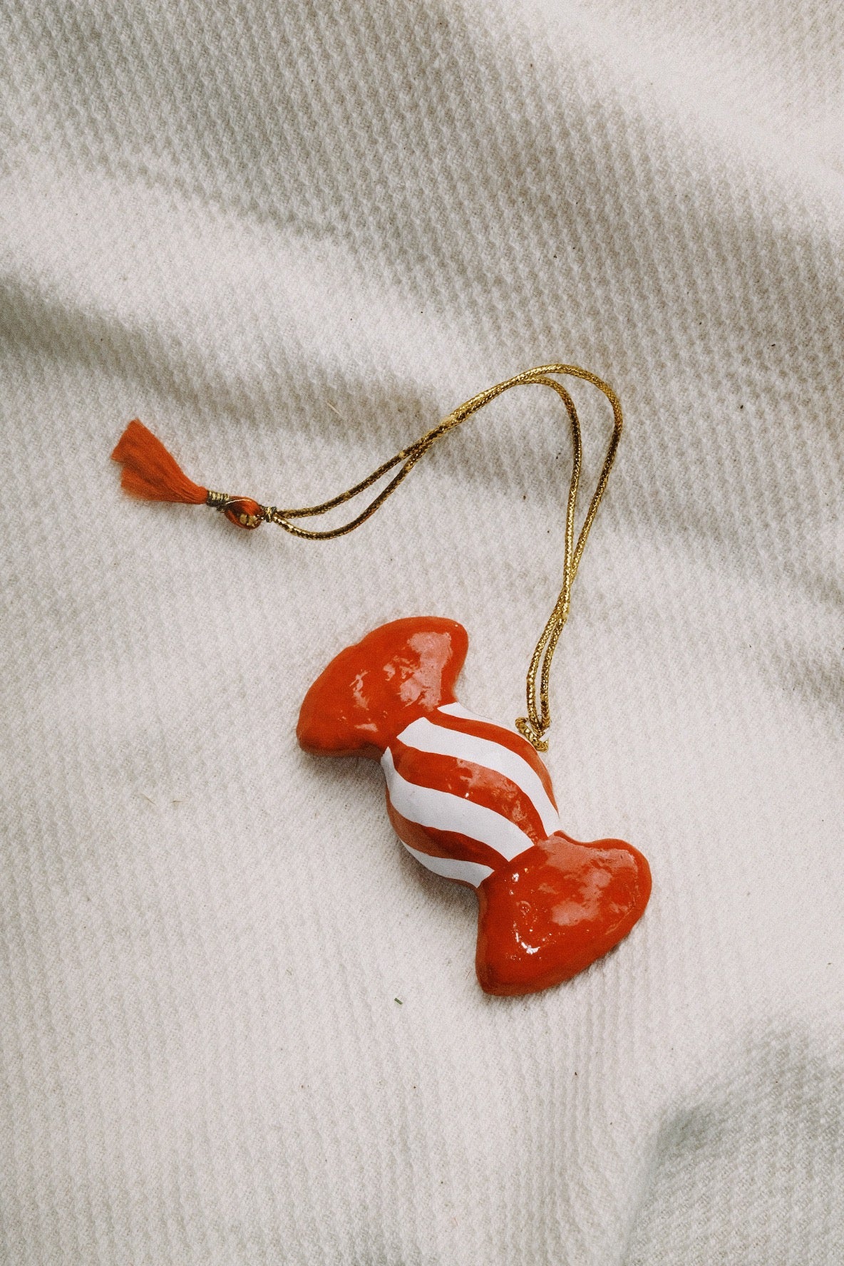 unbreakable christmas ornament - toffee - collab zürich