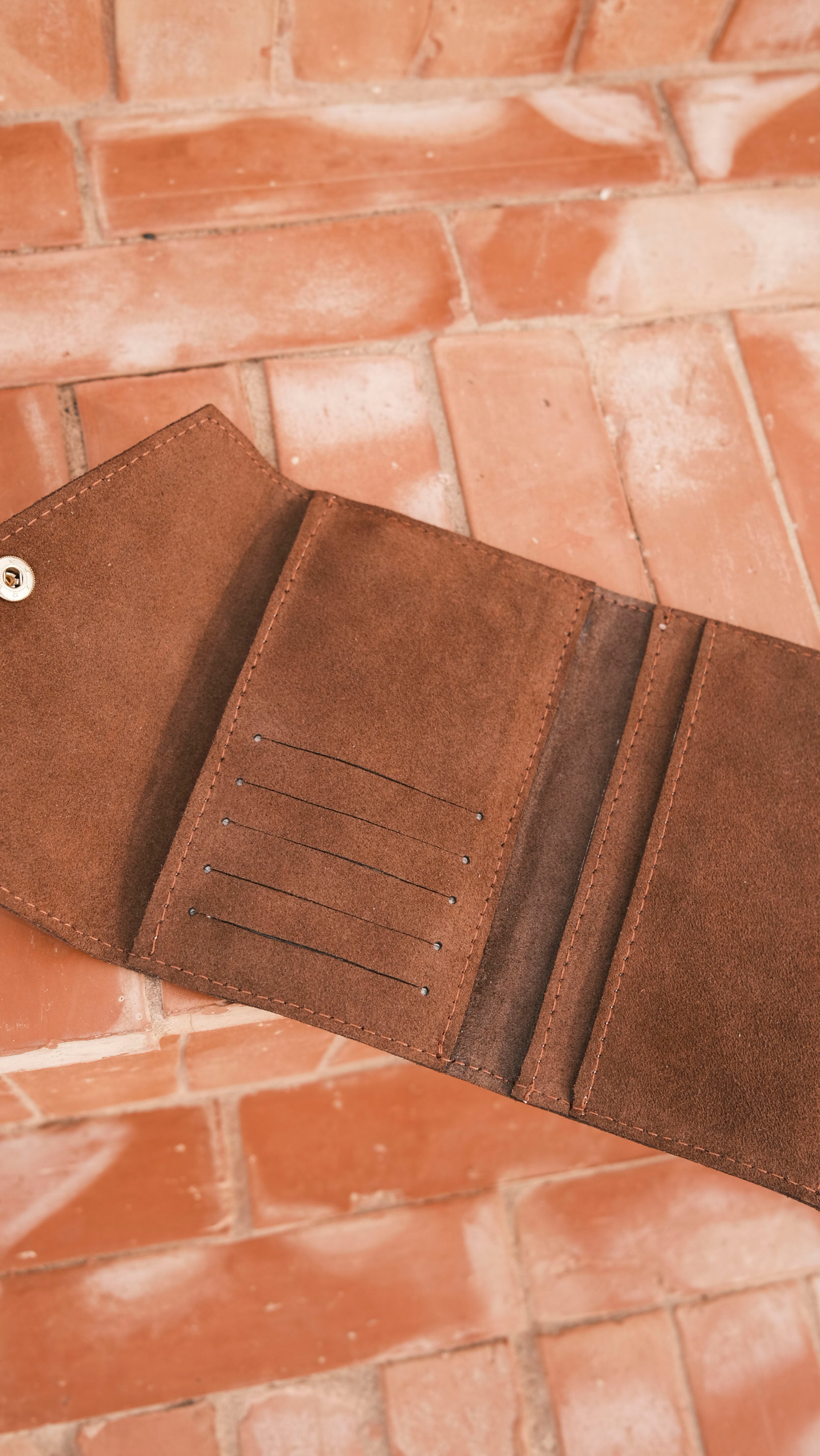 Flip Wallet - DENYA - Red Wood - collab zürich