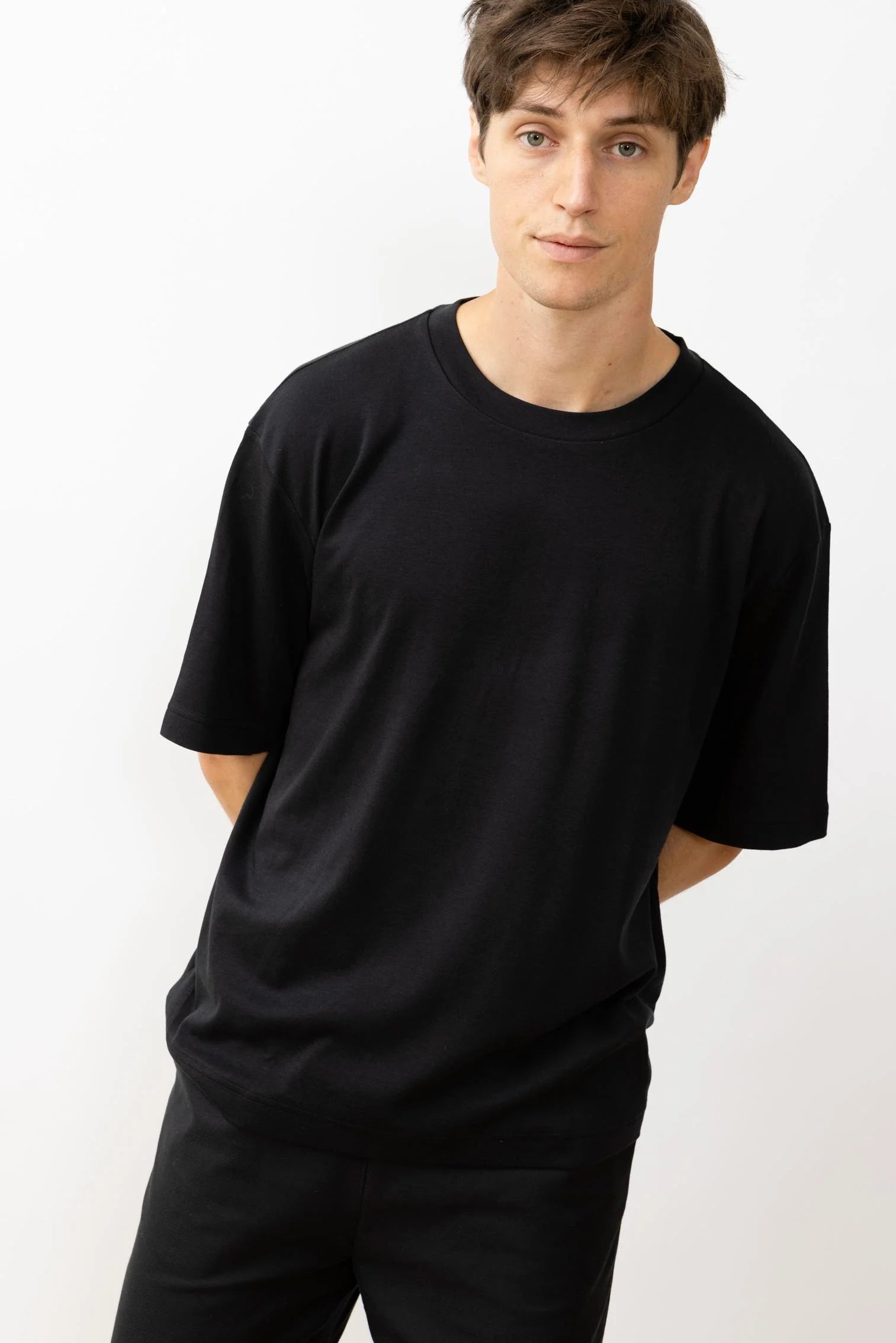 Unisex T-Shirt - Max - Black - collab zürich