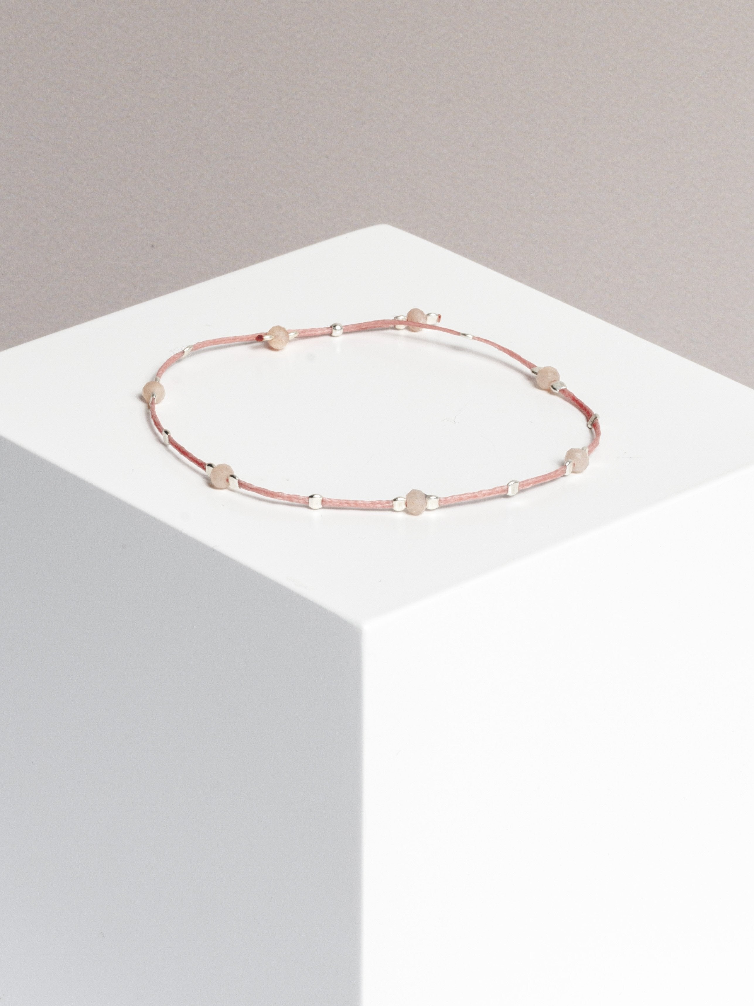 bracelet - CRYSTAL DOTS - peach moonstone - collab zürich