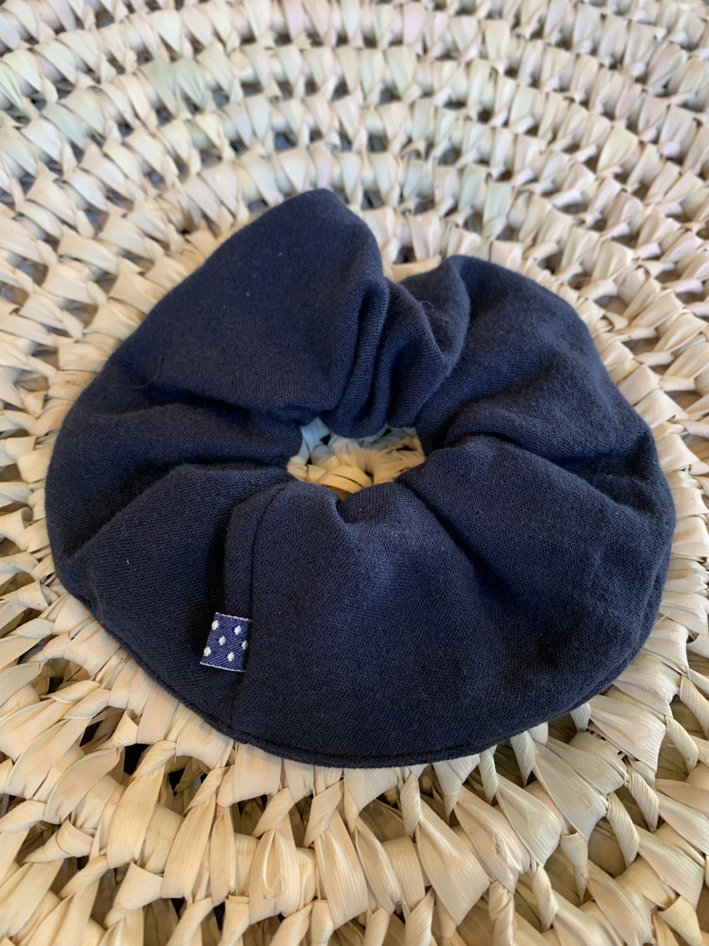scrunchie - collab atelier edition - collab zürich