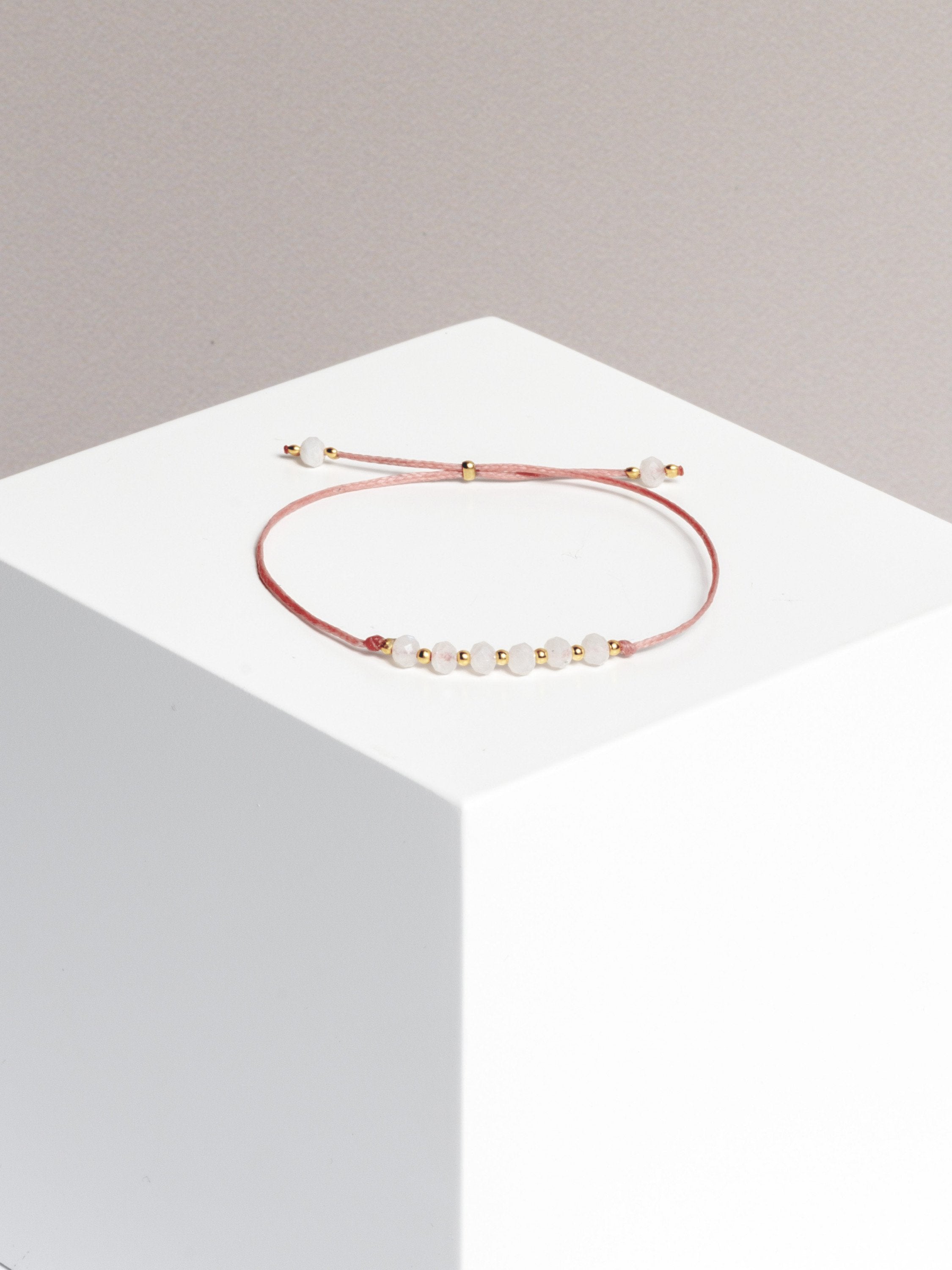 bracelet - SMALL BUT MIGHTY - moonstone - collab zürich