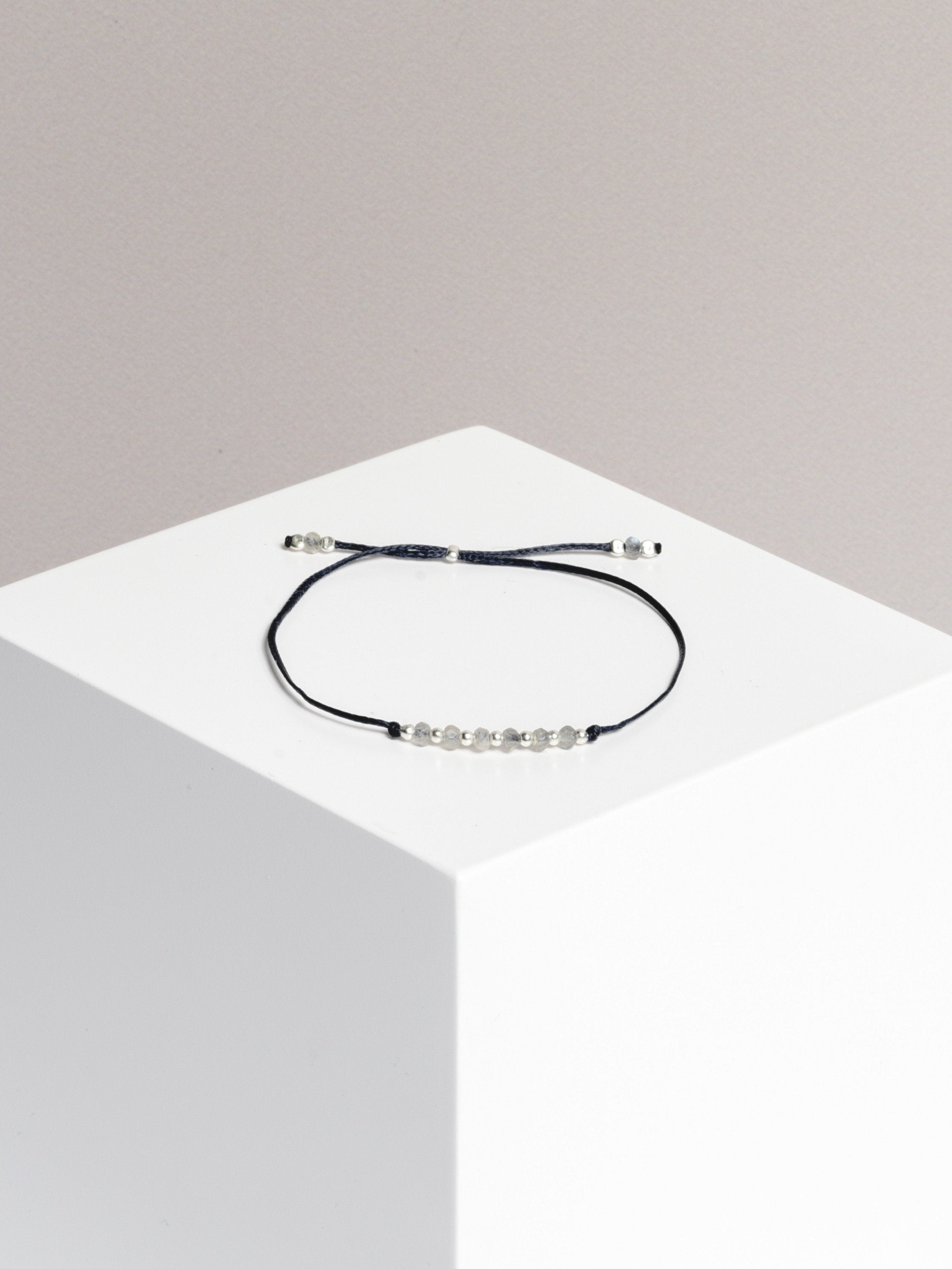 bracelet - SMALL BUT MIGHTY - labradorite - collab zürich