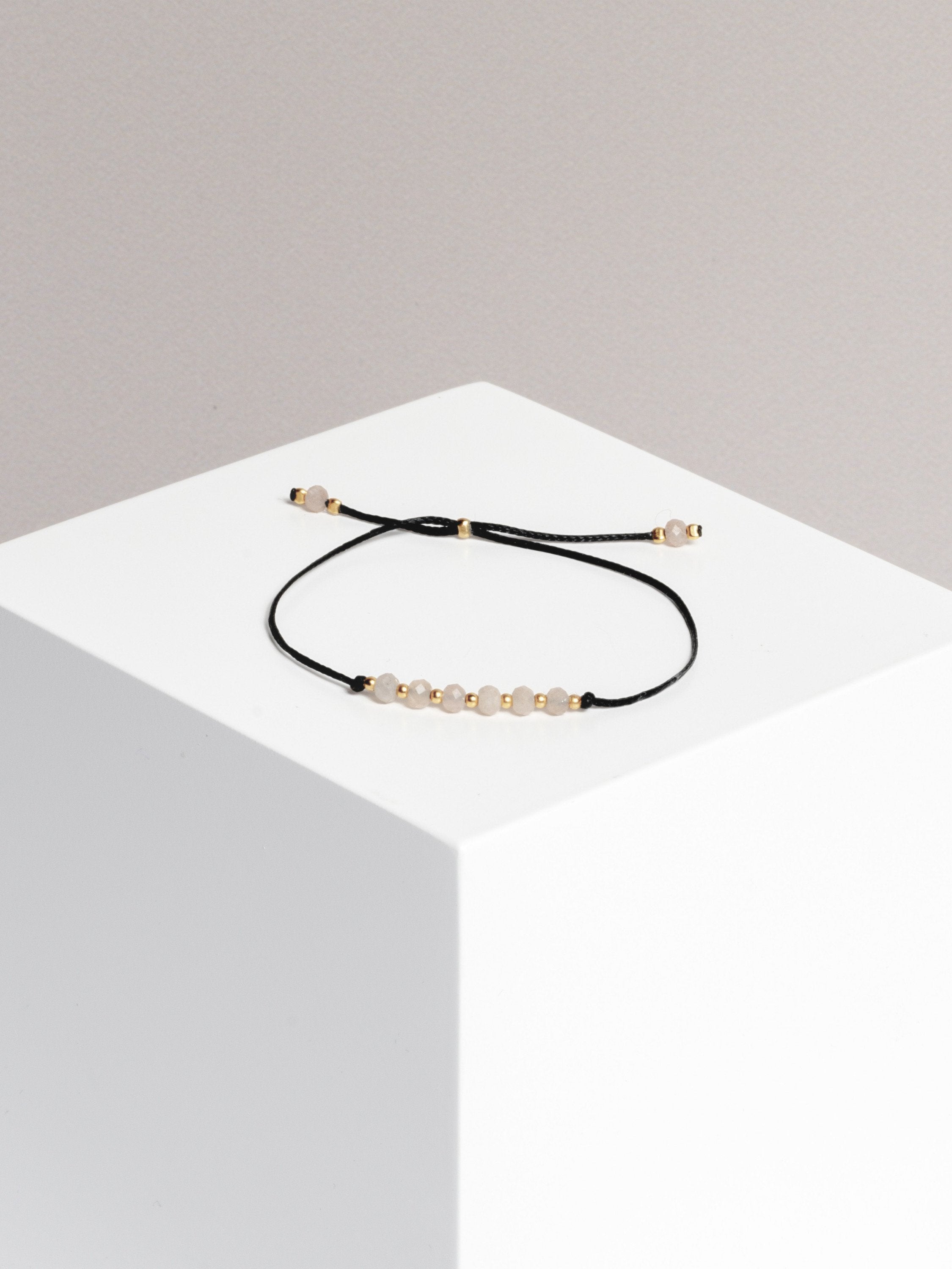 bracelet - SMALL BUT MIGHTY - peach moonstone - collab zürich