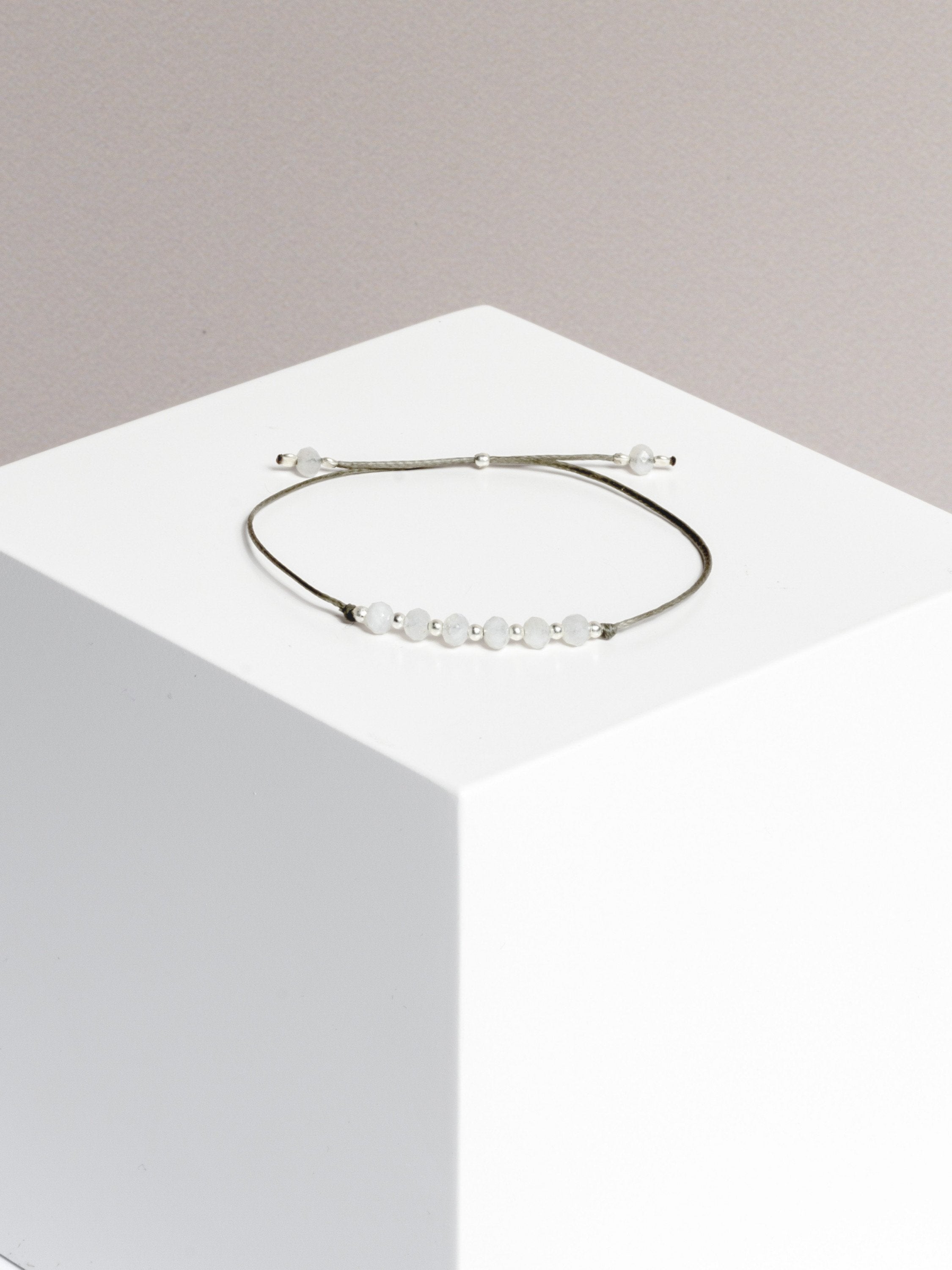 bracelet - SMALL BUT MIGHTY - moonstone - collab zürich